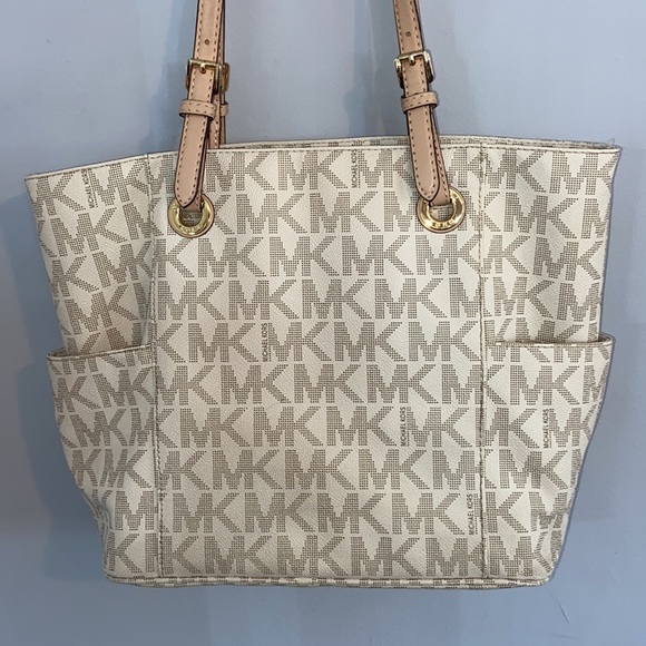 Michael Kors MK Large Tote Bag - Picture 6 of 14